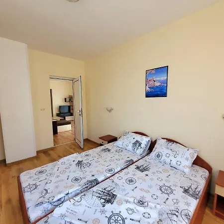 Iceberg Отель 2*