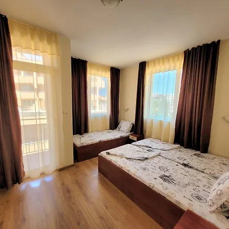 Iceberg Hotel 2*